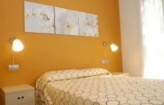 Mh Apartments S. Familia Barcelona 0*,