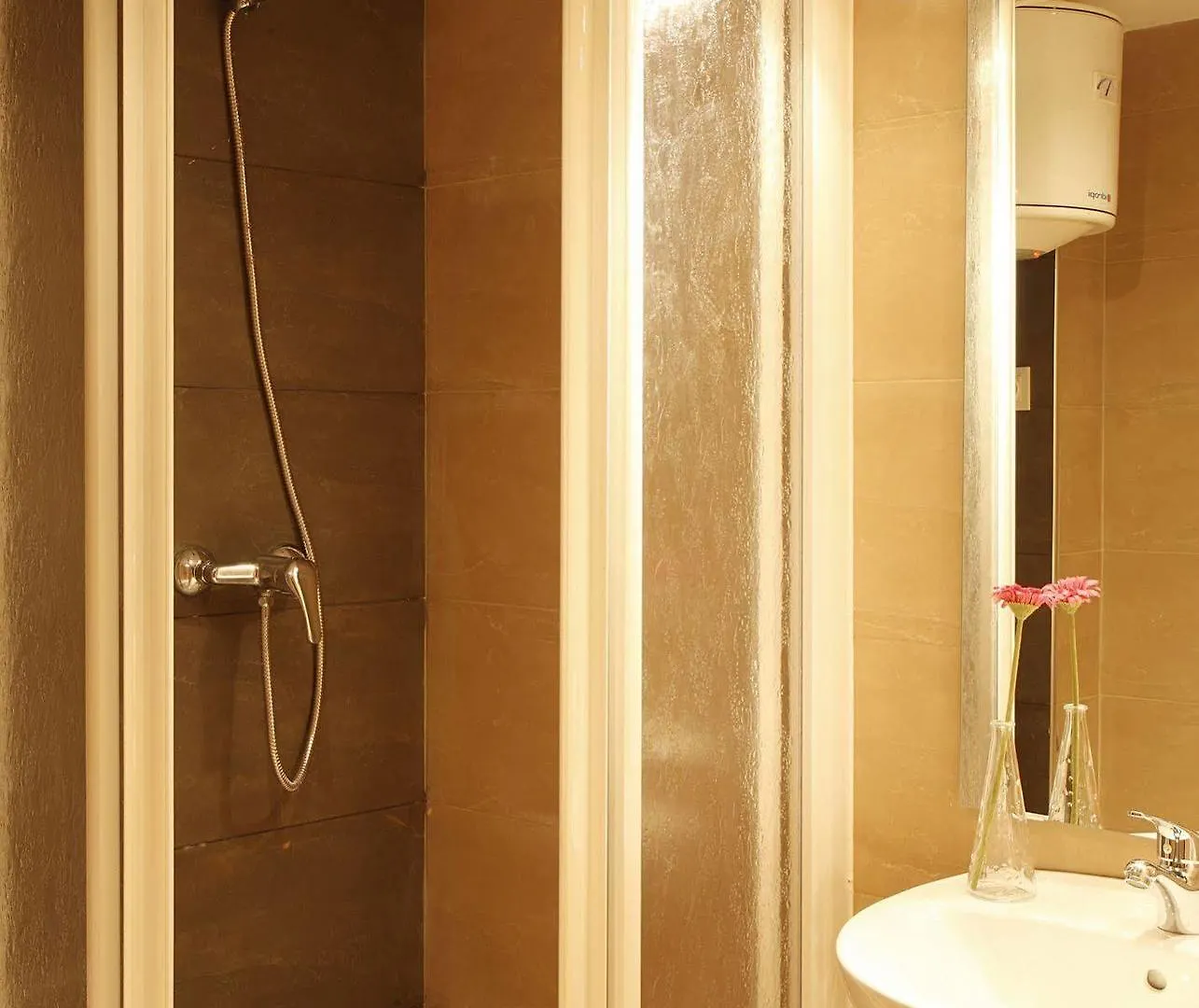 Mh Apartments S. Familia Barcelona