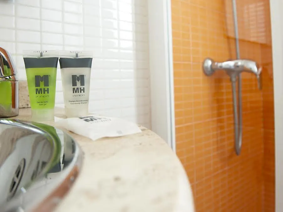 Mh Apartments S. Familia Barcelona