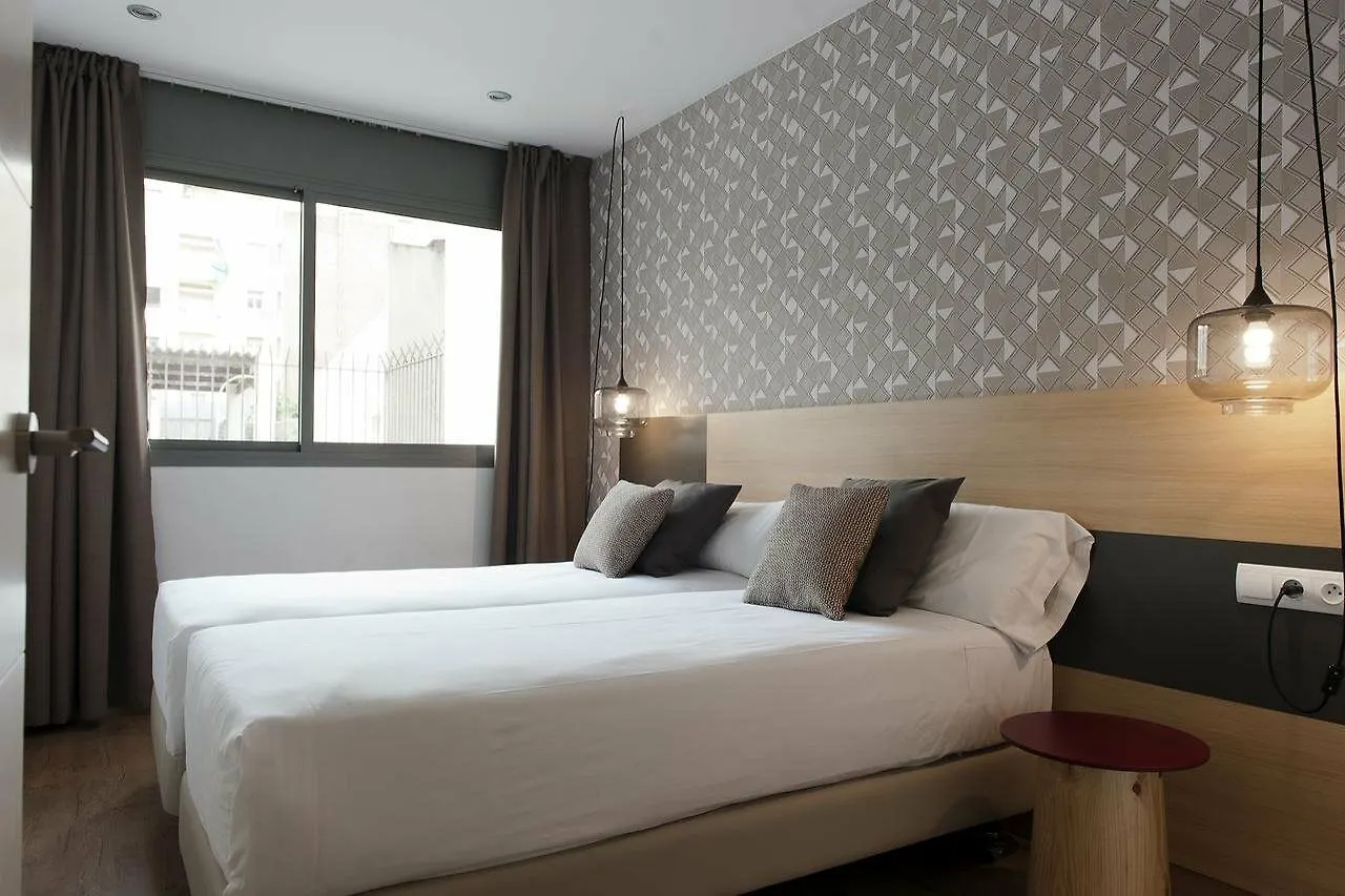 Mh Apartments S. Familia Barcelona